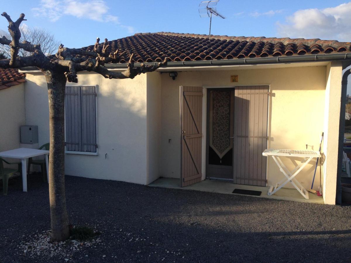 Residence Les Plus Pres Jonzac Exterior photo